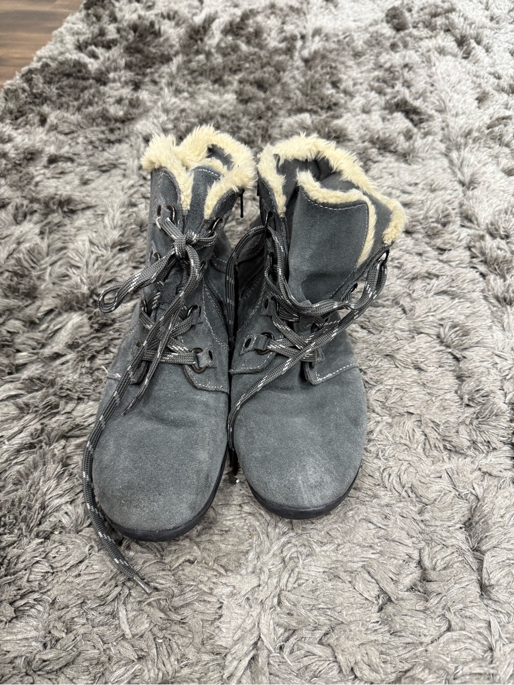 Earth Origins leather ankle boots